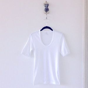 2 shirts American Apparel 3/4 Sleeve U Neck Tees